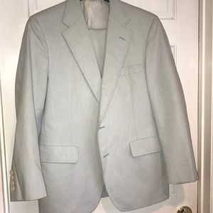 Classic men's wash and wear summer suit
